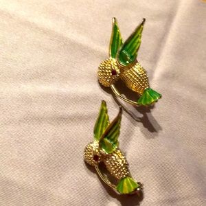 Pair of vintage hummingbird lapel pins
